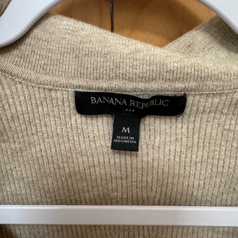 Beige sweater Banana Republic - Picture 2 of 2
